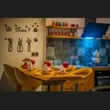 Family Saribelen 8 Kisilik *
